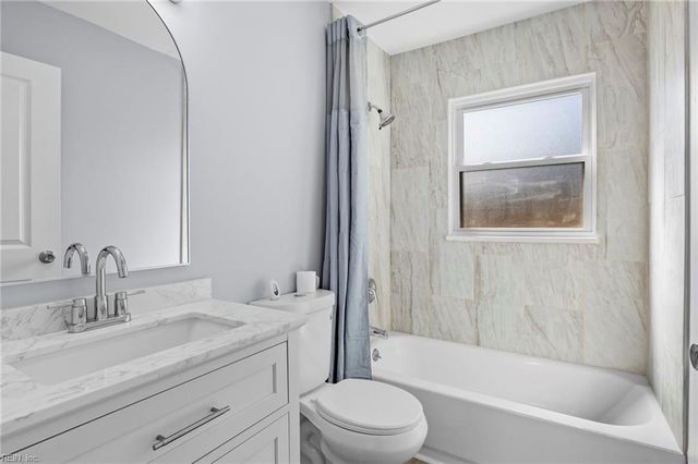 8249 Simons DR, Norfolk, VA 23505