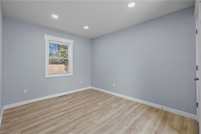 8249 Simons DR, Norfolk, VA 23505