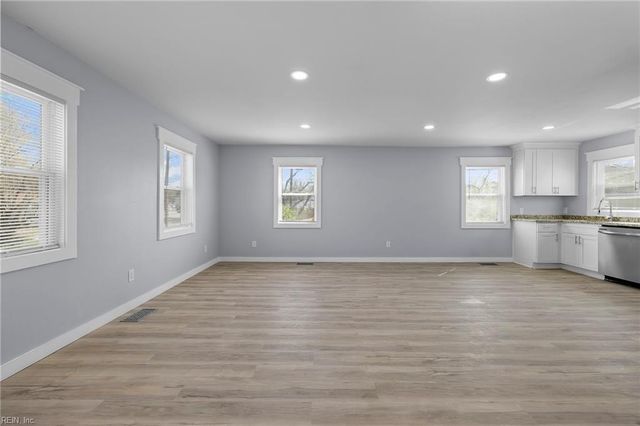 8249 Simons DR, Norfolk, VA 23505