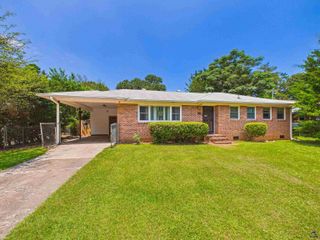 88 Ravenwood Way, Warner Robins, GA 31093