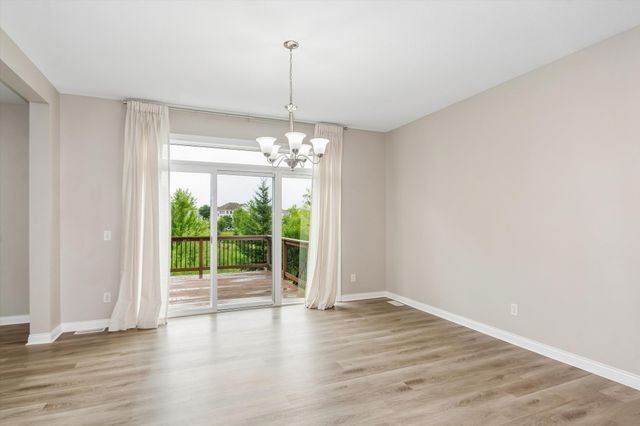3947 Valencia Lane, Chaska, MN 55318