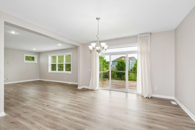 3947 Valencia Lane, Chaska, MN 55318