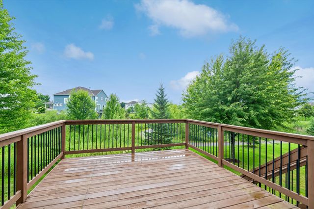 3947 Valencia Lane, Chaska, MN 55318