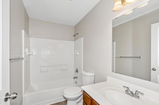 3947 Valencia Lane, Chaska, MN 55318