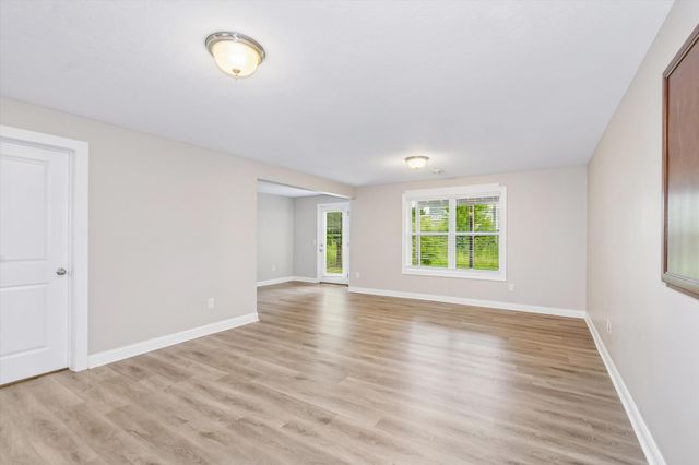 3947 Valencia Lane, Chaska, MN 55318