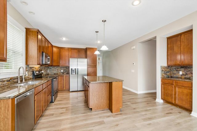 3947 Valencia Lane, Chaska, MN 55318