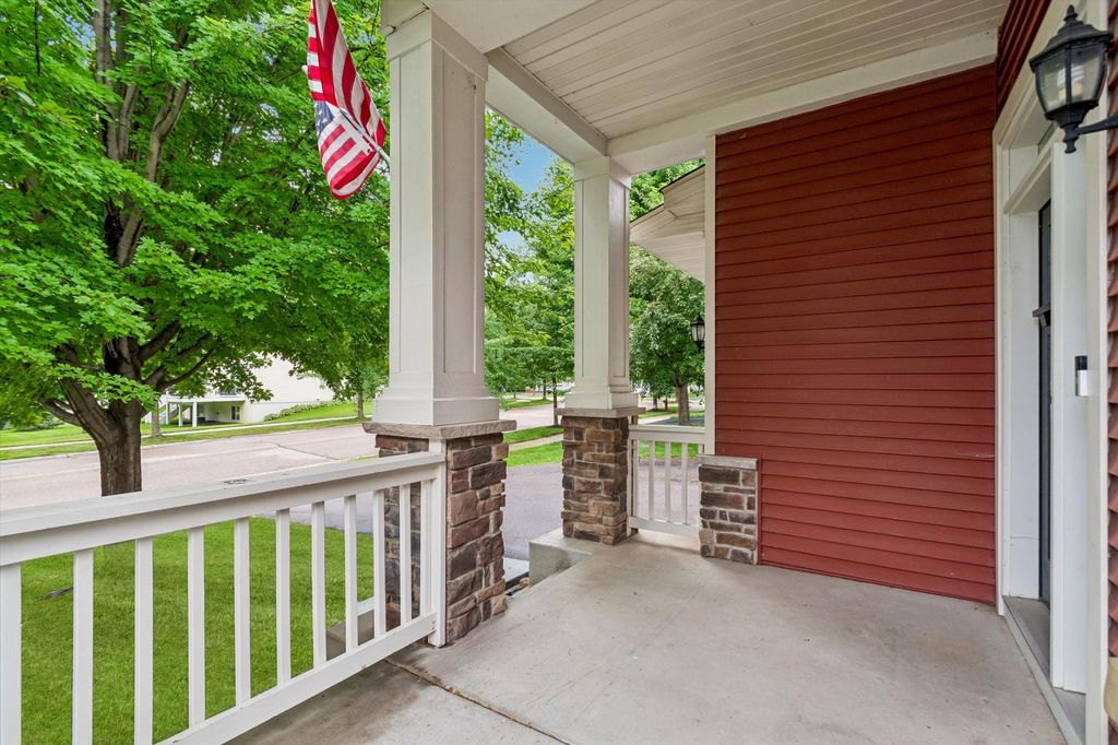 3947 Valencia Lane, Chaska, MN 55318 — photo 4