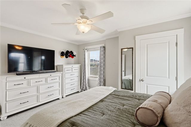 1284 Corporation St, Beaver, PA 15009