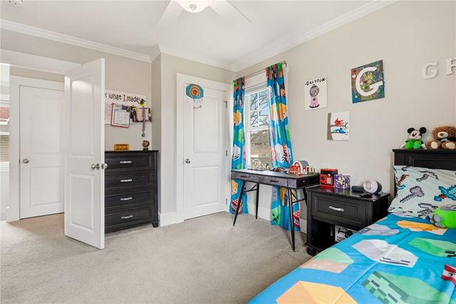 1284 Corporation St, Beaver, PA 15009