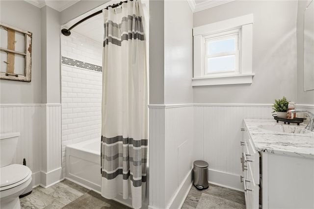 1284 Corporation St, Beaver, PA 15009