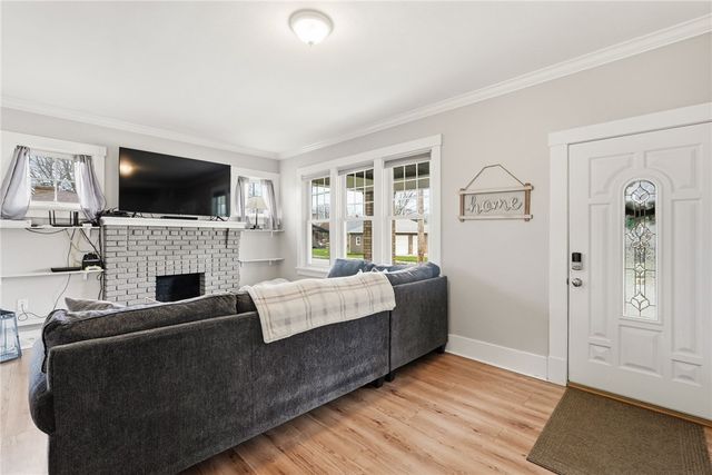 1284 Corporation St, Beaver, PA 15009