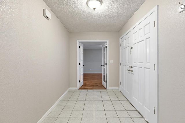 1416 Buttonwillow Dr, Modesto, CA 95355