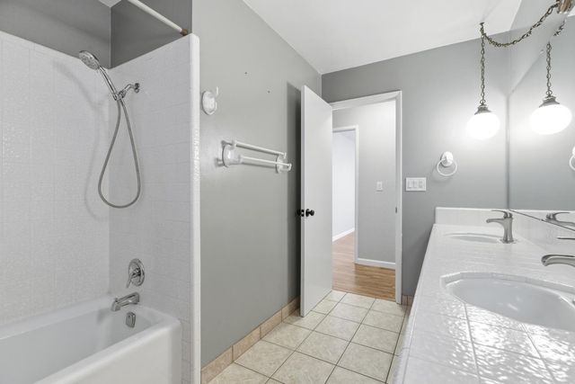 1416 Buttonwillow Dr, Modesto, CA 95355