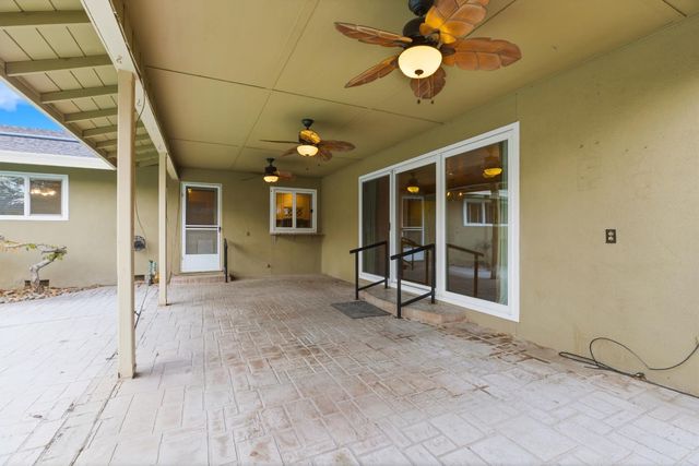 1416 Buttonwillow Dr, Modesto, CA 95355