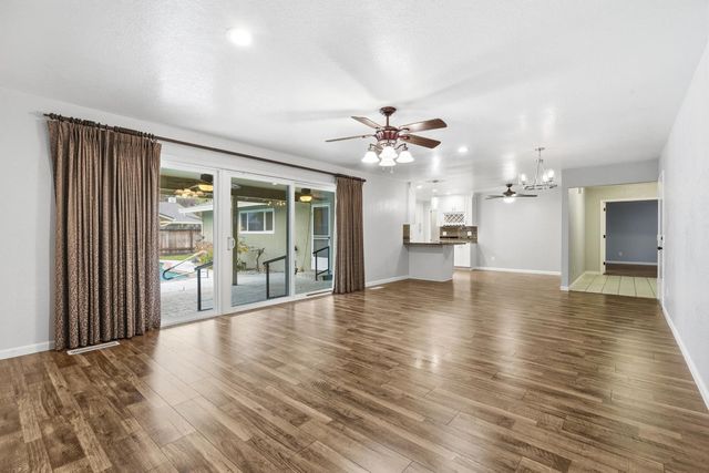 1416 Buttonwillow Dr, Modesto, CA 95355