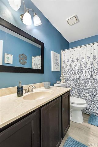 1034 Alpine Ridge Drive G6, Ballwin, MO 63021