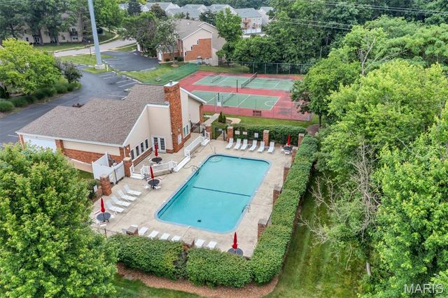1034 Alpine Ridge Drive G6, Ballwin, MO 63021