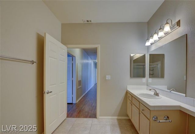 5250 South Rainbow Boulevard 2120, Las Vegas, NV 89118