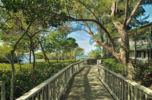 1627 BROOKHOUSE DRIVE BR264, Sarasota, FL 34231