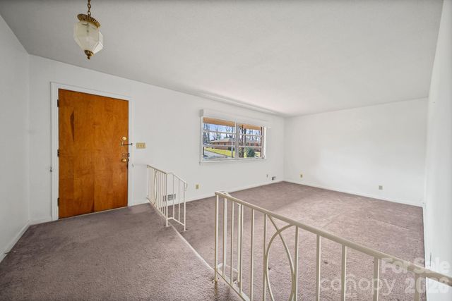 701 E Oakwood Avenue, Albemarle, NC 28001