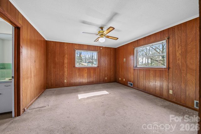 701 E Oakwood Avenue, Albemarle, NC 28001