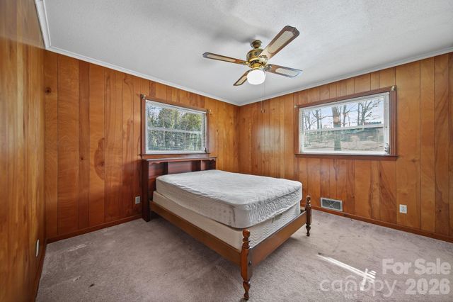 701 E Oakwood Avenue, Albemarle, NC 28001