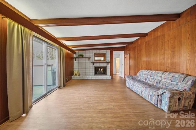 701 E Oakwood Avenue, Albemarle, NC 28001