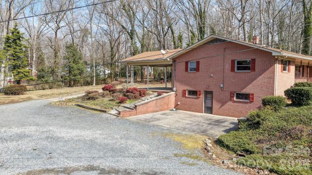 701 E Oakwood Avenue, Albemarle, NC 28001