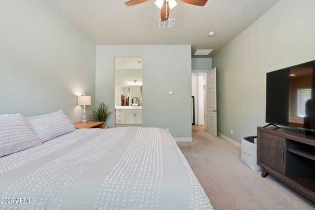 2912 E BLOOMFIELD Parkway, Gilbert, AZ 85296