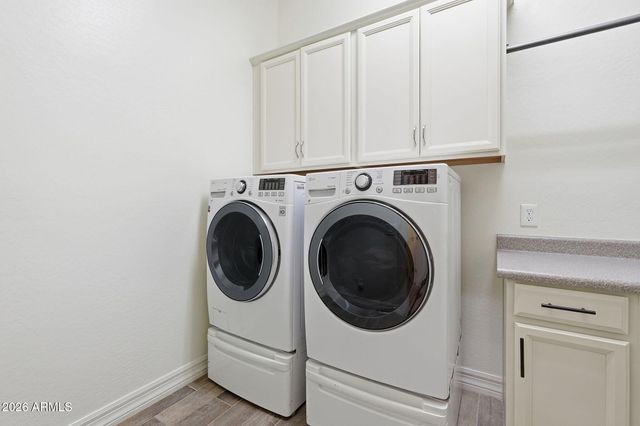 2912 E BLOOMFIELD Parkway, Gilbert, AZ 85296