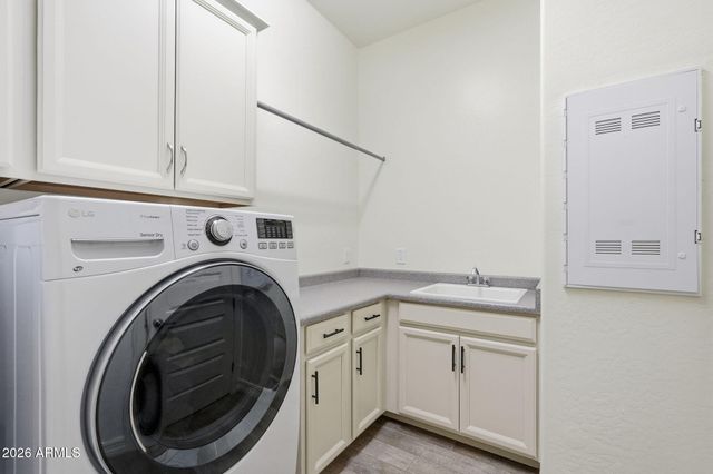 2912 E BLOOMFIELD Parkway, Gilbert, AZ 85296