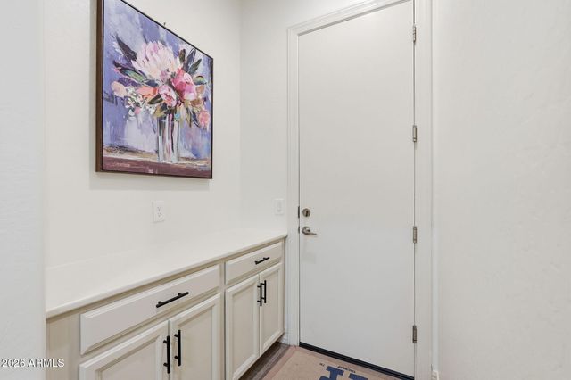 2912 E BLOOMFIELD Parkway, Gilbert, AZ 85296