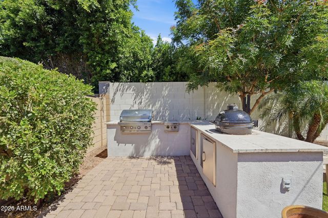 2912 E BLOOMFIELD Parkway, Gilbert, AZ 85296