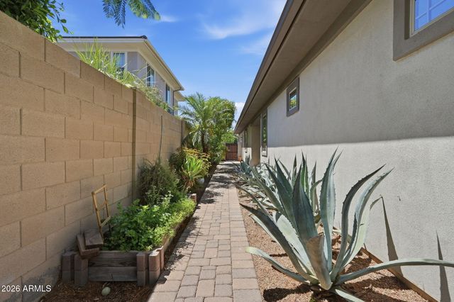 2912 E BLOOMFIELD Parkway, Gilbert, AZ 85296