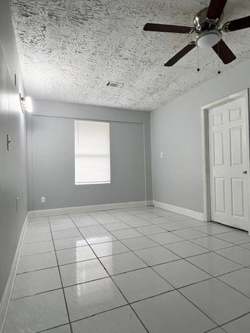 845 White Oak Court, Lawrenceville, GA 30046