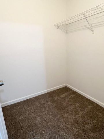 845 White Oak Court, Lawrenceville, GA 30046