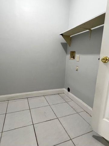 845 White Oak Court, Lawrenceville, GA 30046