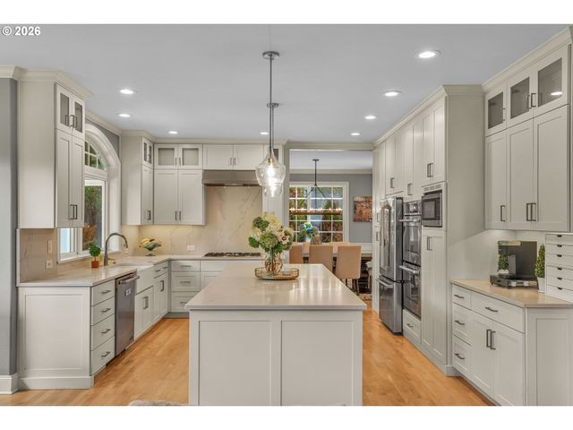 12864 Nw LILYWOOD Dr, Portland, OR 97229