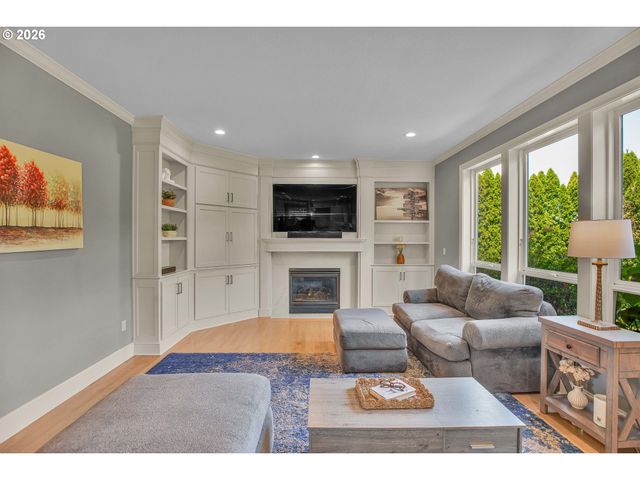 12864 Nw LILYWOOD Dr, Portland, OR 97229