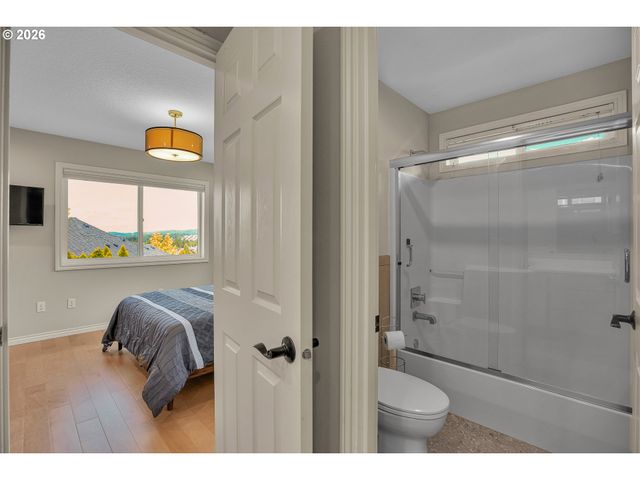 12864 Nw LILYWOOD Dr, Portland, OR 97229