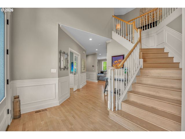 12864 Nw LILYWOOD Dr, Portland, OR 97229