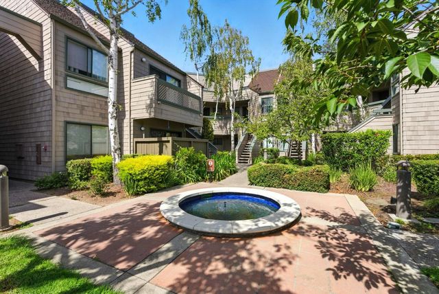 24 Pelican Lane, Redwood City, CA 94065