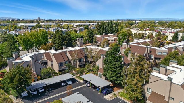 24 Pelican Lane, Redwood City, CA 94065