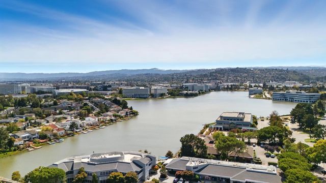 24 Pelican Lane, Redwood City, CA 94065