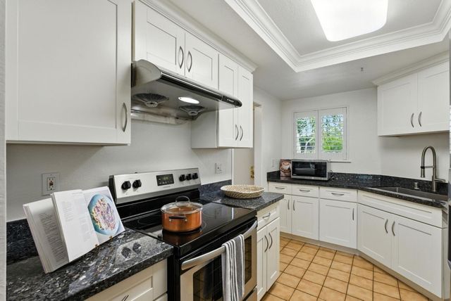 24 Pelican Lane, Redwood City, CA 94065