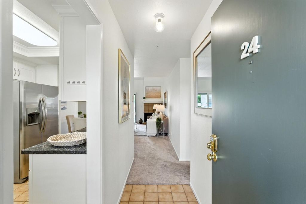 24 Pelican Lane, Redwood City, CA 94065