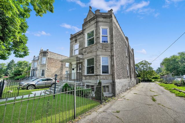 2139 S Homan Avenue, Chicago, IL 60623