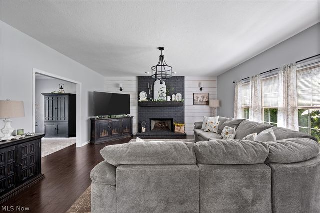 8835 Leyland Avenue NW, North Canton, OH 44720