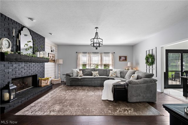 8835 Leyland Avenue NW, North Canton, OH 44720