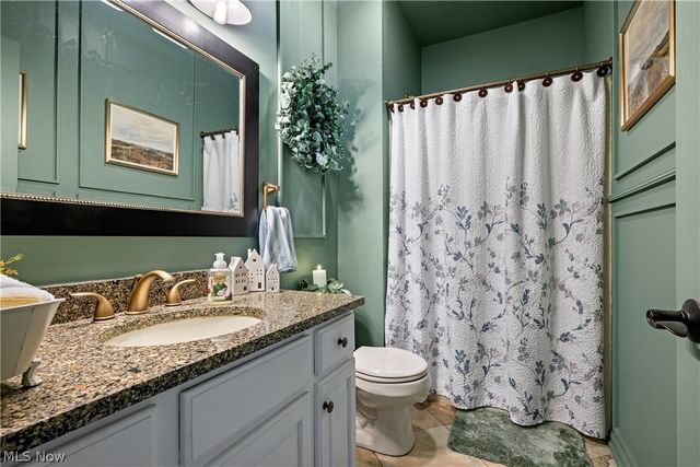 8835 Leyland Avenue NW, North Canton, OH 44720